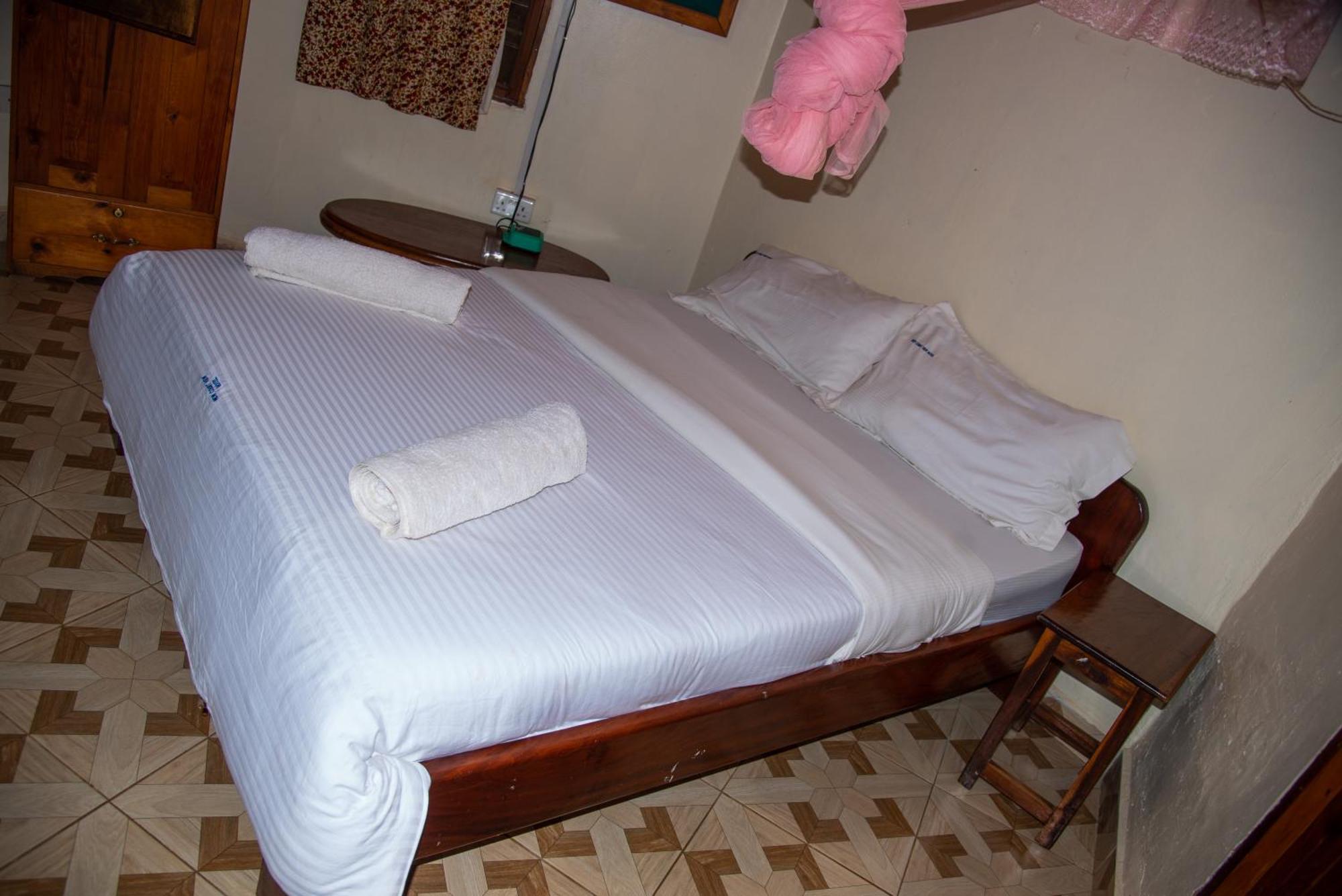 New Court View Hotel Masindi Εξωτερικό φωτογραφία