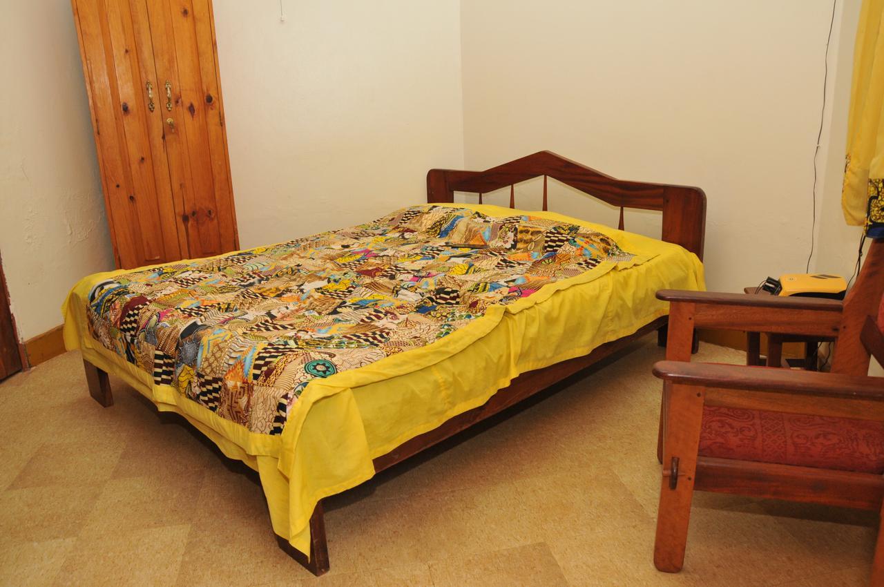 New Court View Hotel Masindi Εξωτερικό φωτογραφία